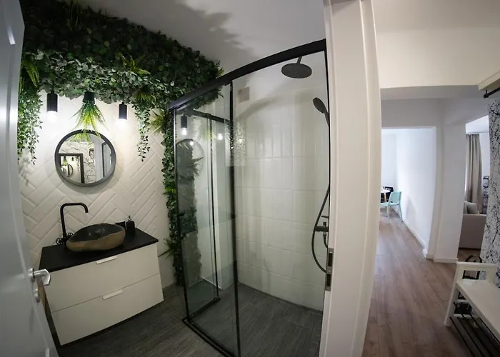 Center Travel Апартаменти *